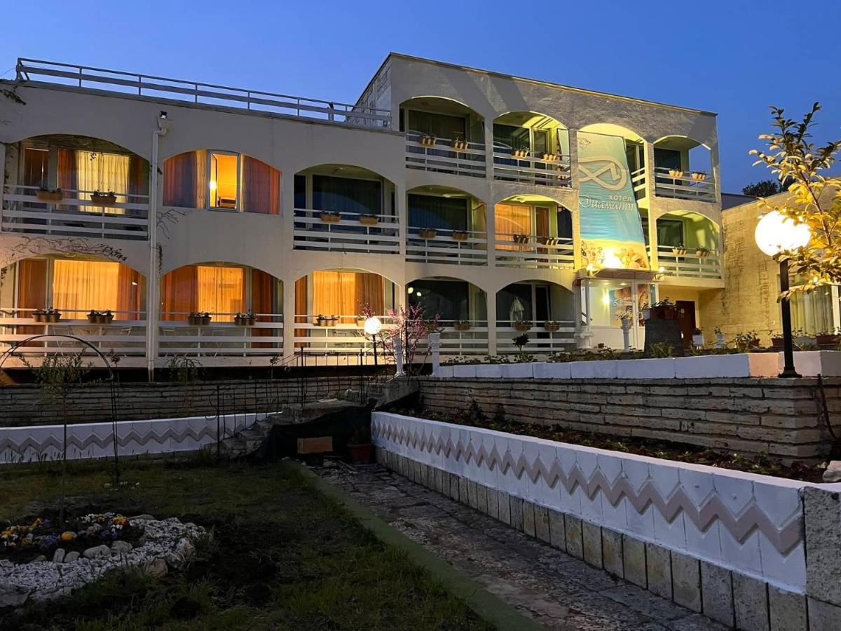Хотел Диамант Hotel Diamond Baltjik Exteriör bild