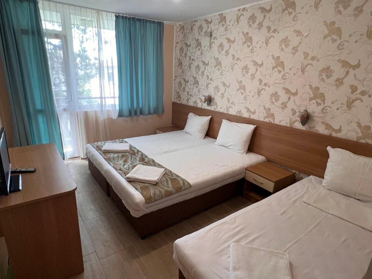 Хотел Диамант Hotel Diamond Baltjik Exteriör bild