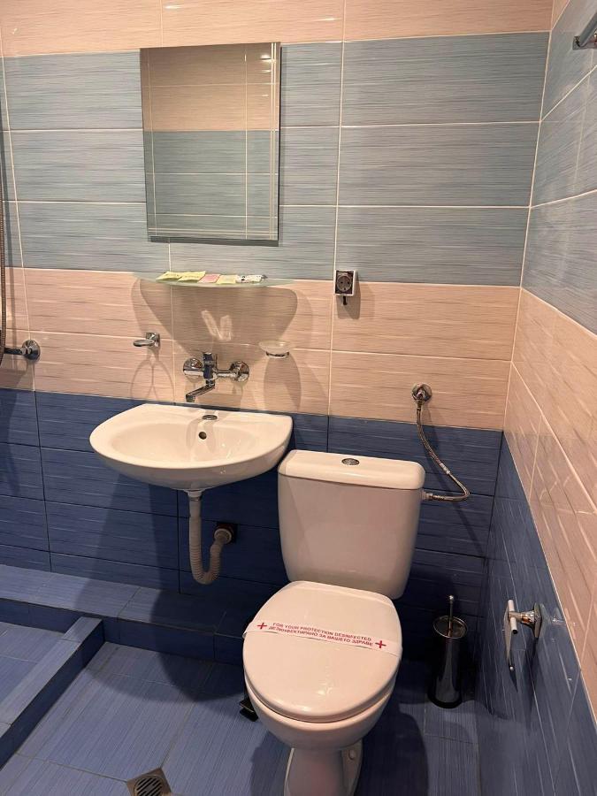 Хотел Диамант Hotel Diamond Baltjik Exteriör bild