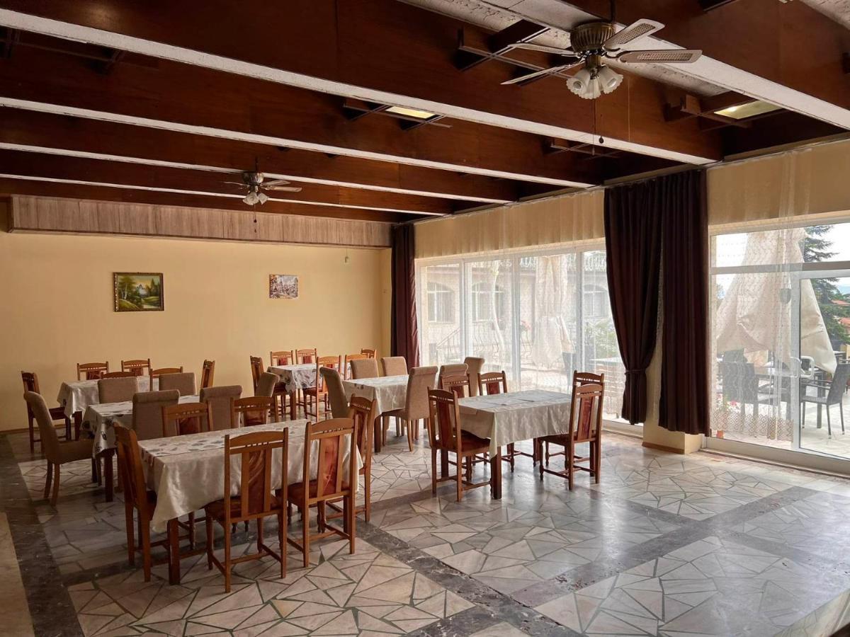 Хотел Диамант Hotel Diamond Baltjik Exteriör bild