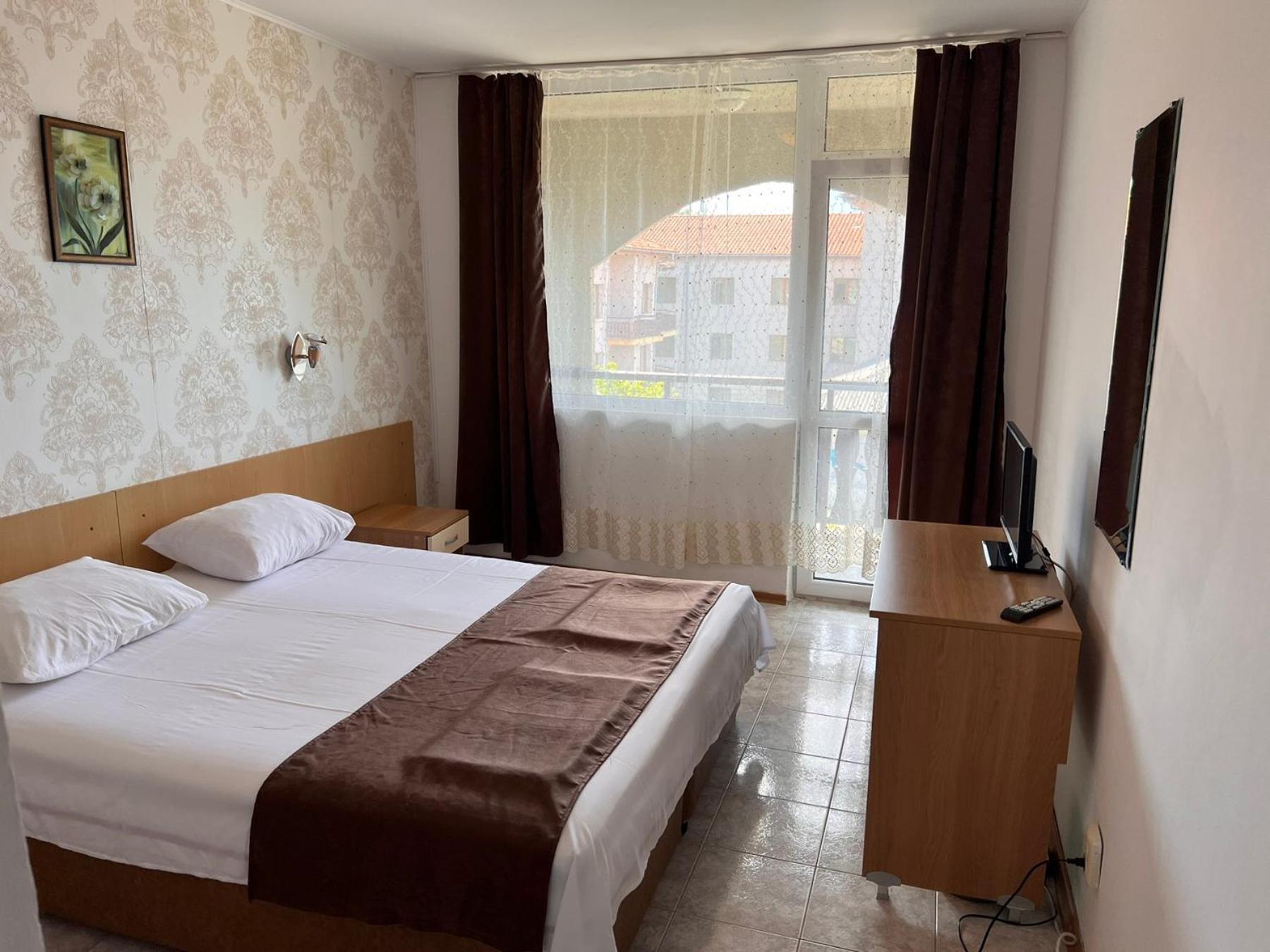 Хотел Диамант Hotel Diamond Baltjik Exteriör bild